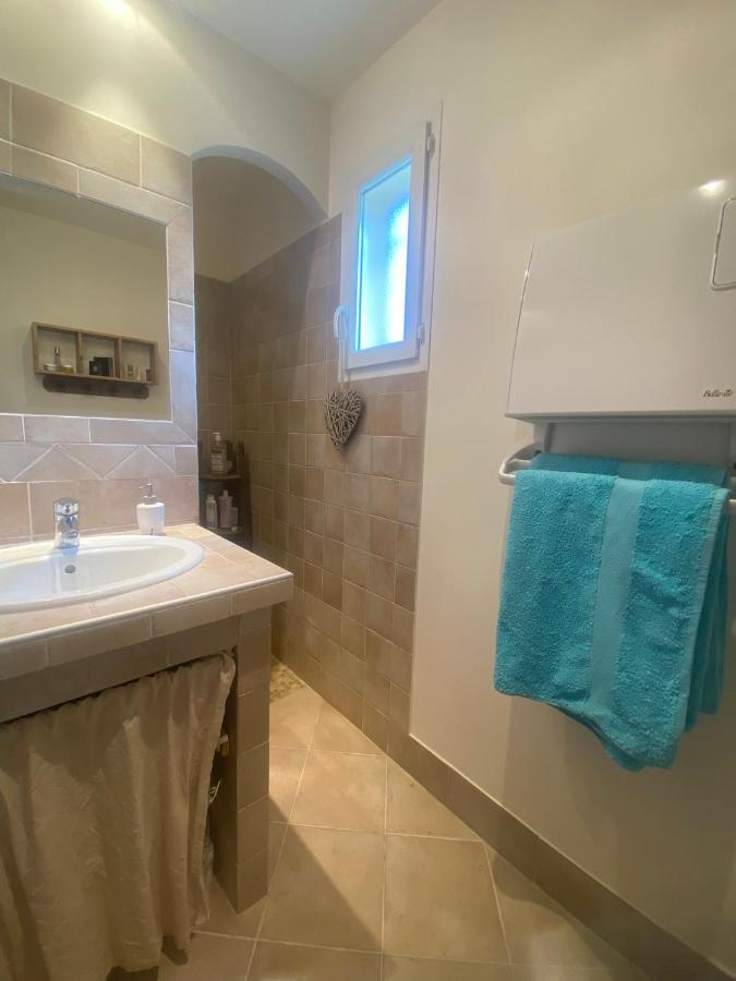 Chambre D'Hotes Le Jardin Des Cigales Bed & Breakfast Aubignan Exterior photo